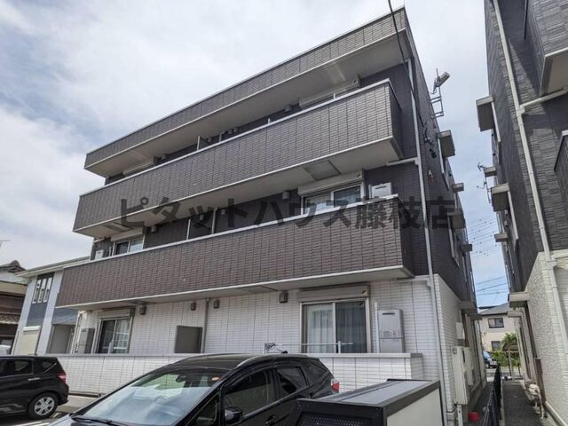 拡大写真:藤枝市下青島 2階201の外観
