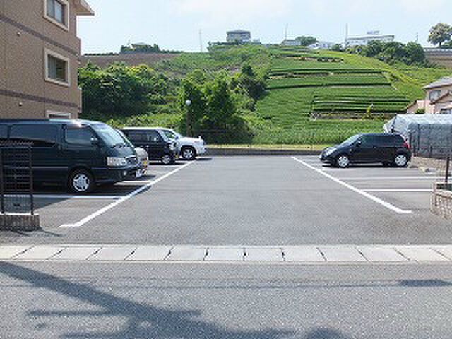 拡大写真:牧之原市勝俣 2階202の外観