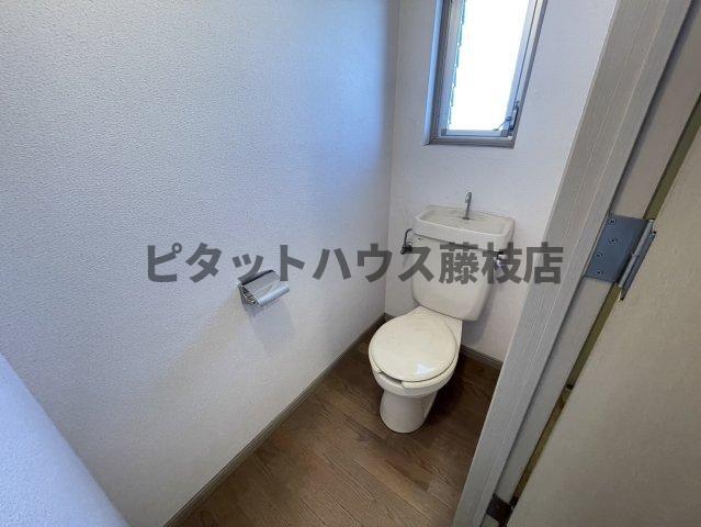 拡大写真:焼津市東小川7丁目 2階203のトイレ