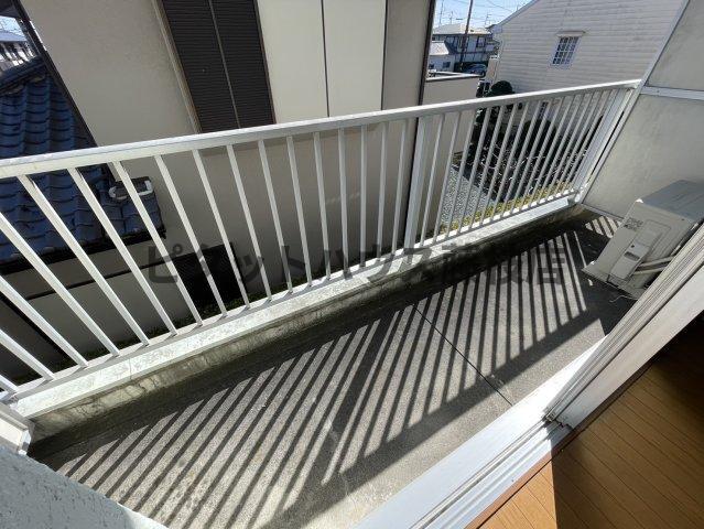 拡大写真:焼津市東小川7丁目 2階203のバルコニー