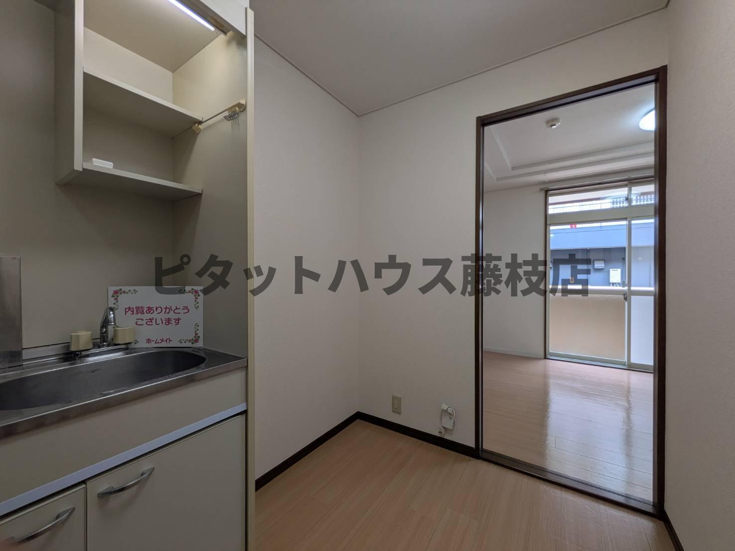 拡大写真：藤枝市田沼３丁目 4階402のキッチン