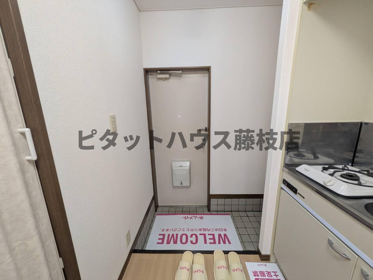 拡大写真：藤枝市田沼３丁目 4階402の玄関