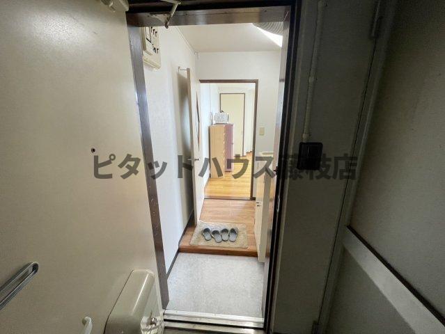 拡大写真:焼津市栄町2丁目 2階202の玄関