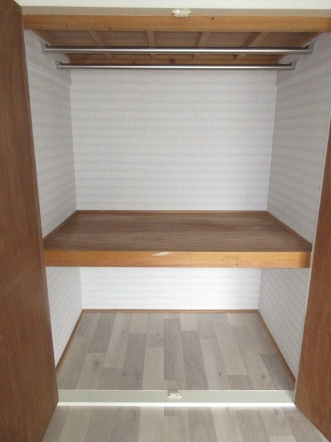 拡大写真:藤枝市駅前3丁目 3階302の収納