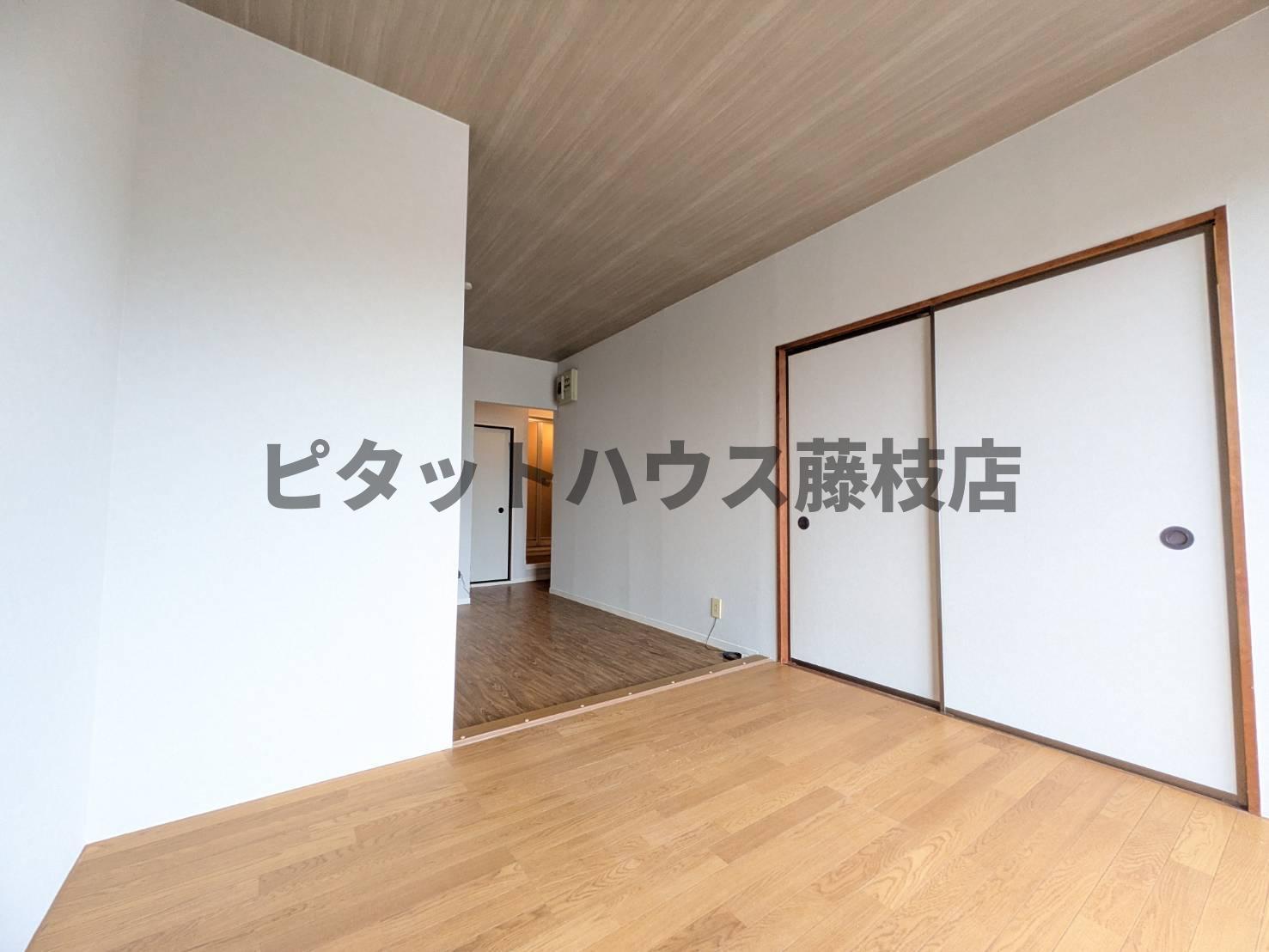 拡大写真:藤枝市時ケ谷 2階205の居間
