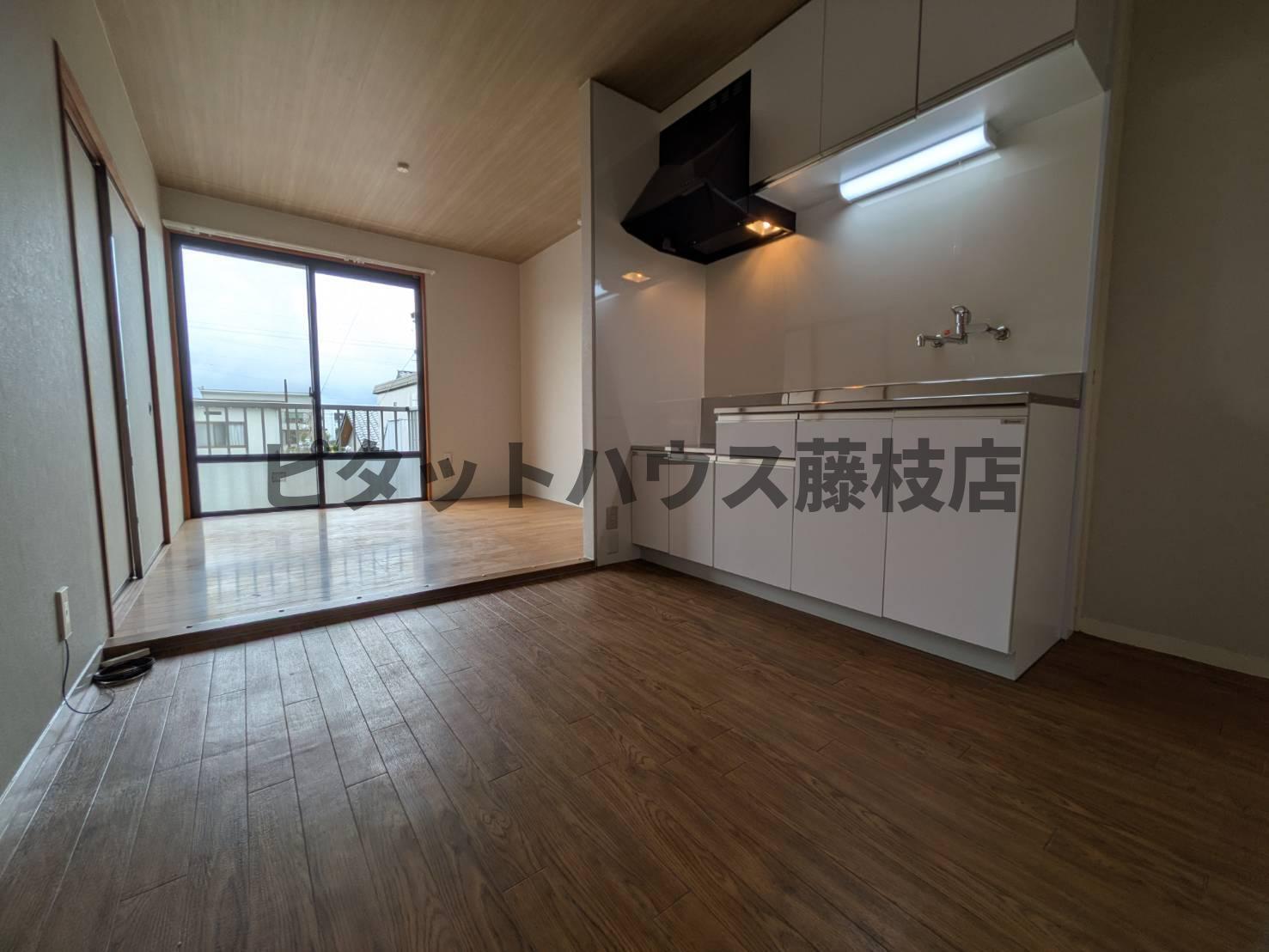拡大写真:藤枝市時ケ谷 2階205の居間