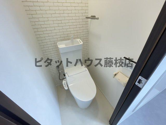 拡大写真:焼津市駅北1丁目 2階201のトイレ