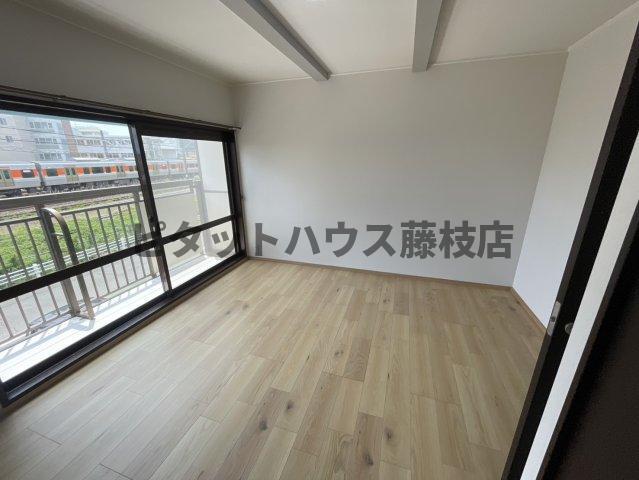 拡大写真:焼津市駅北1丁目 2階201の洋室