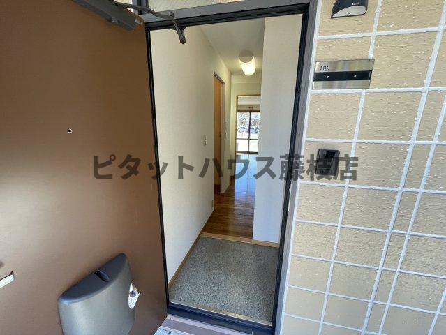 拡大写真:藤枝市時ケ谷 1階109の玄関