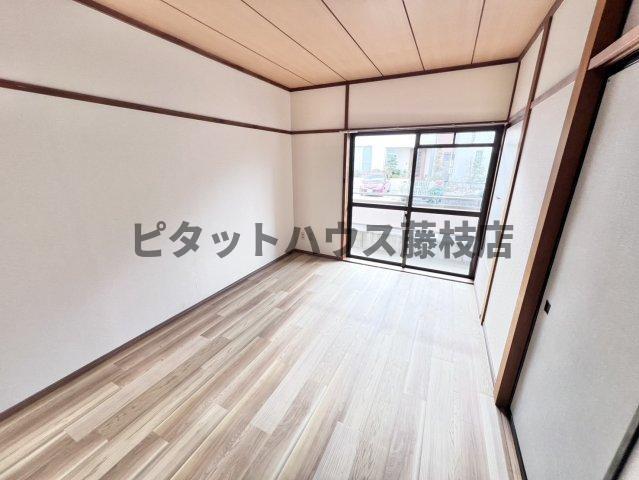 拡大写真:焼津市駅北1丁目 1階102の洋室