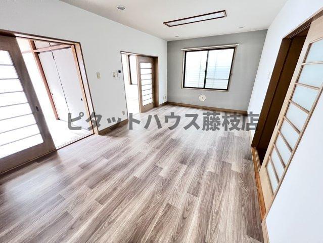 拡大写真:焼津市駅北1丁目 1階102の居間