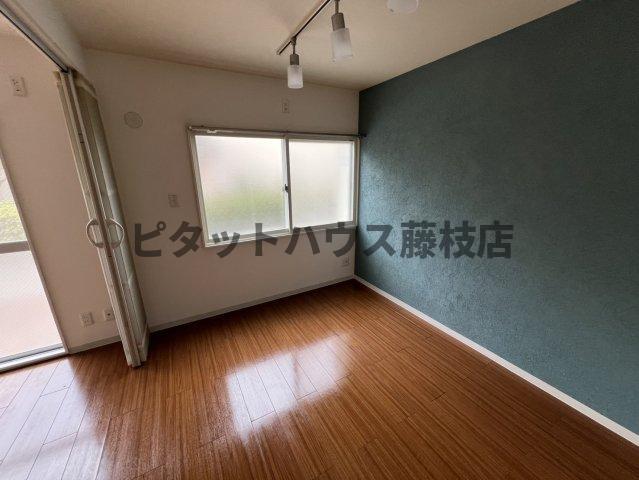 拡大写真:焼津市大栄町1丁目 1階102の洋室