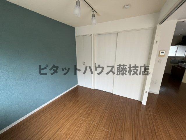 拡大写真:焼津市大栄町1丁目 1階102の洋室