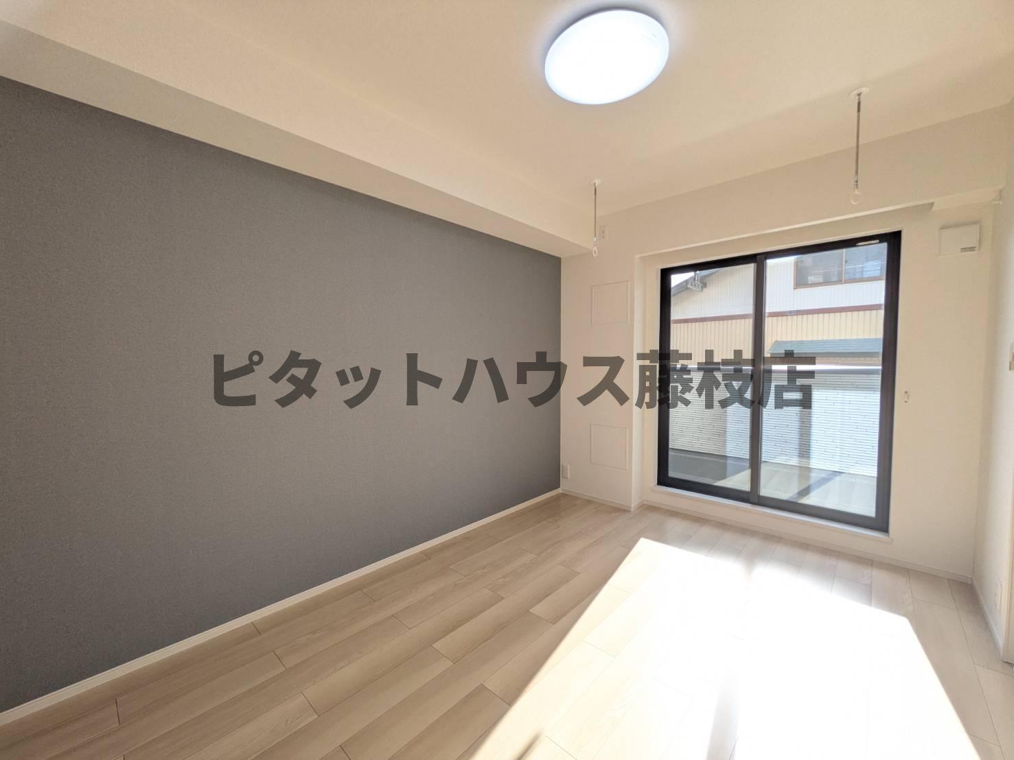 拡大写真:藤枝市高柳3丁目 2階206の洋室