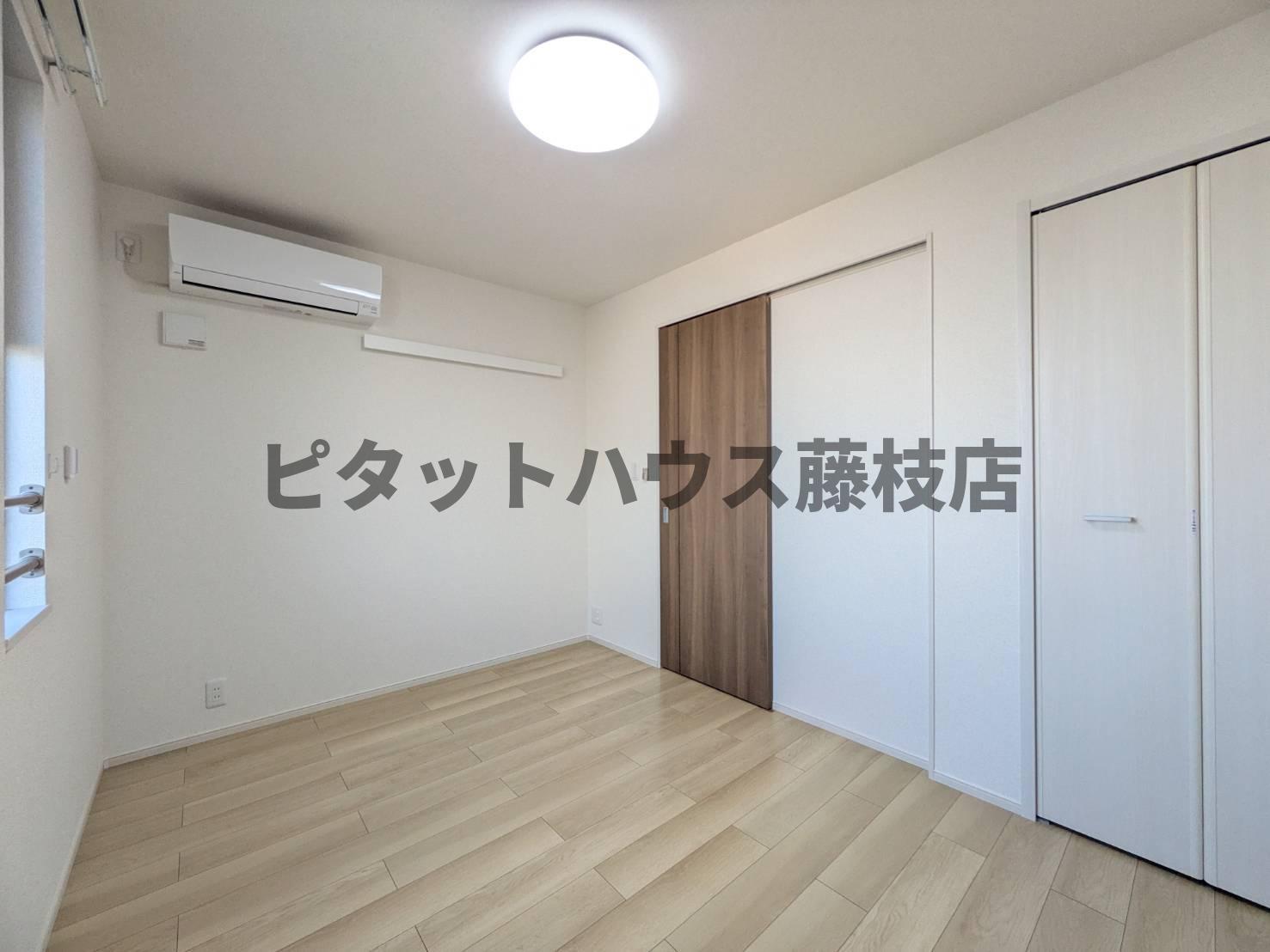 拡大写真:藤枝市高柳3丁目 2階206の洋室