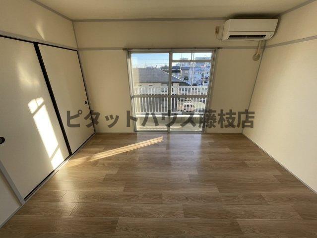 拡大写真：藤枝市東町 3階3Aの居間