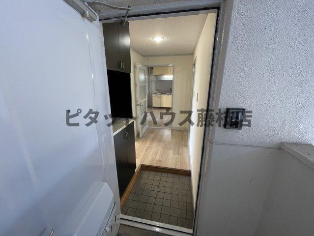 拡大写真：藤枝市東町 3階3Aの玄関