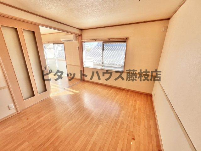 拡大写真:焼津市大栄町1丁目 2階202の洋室