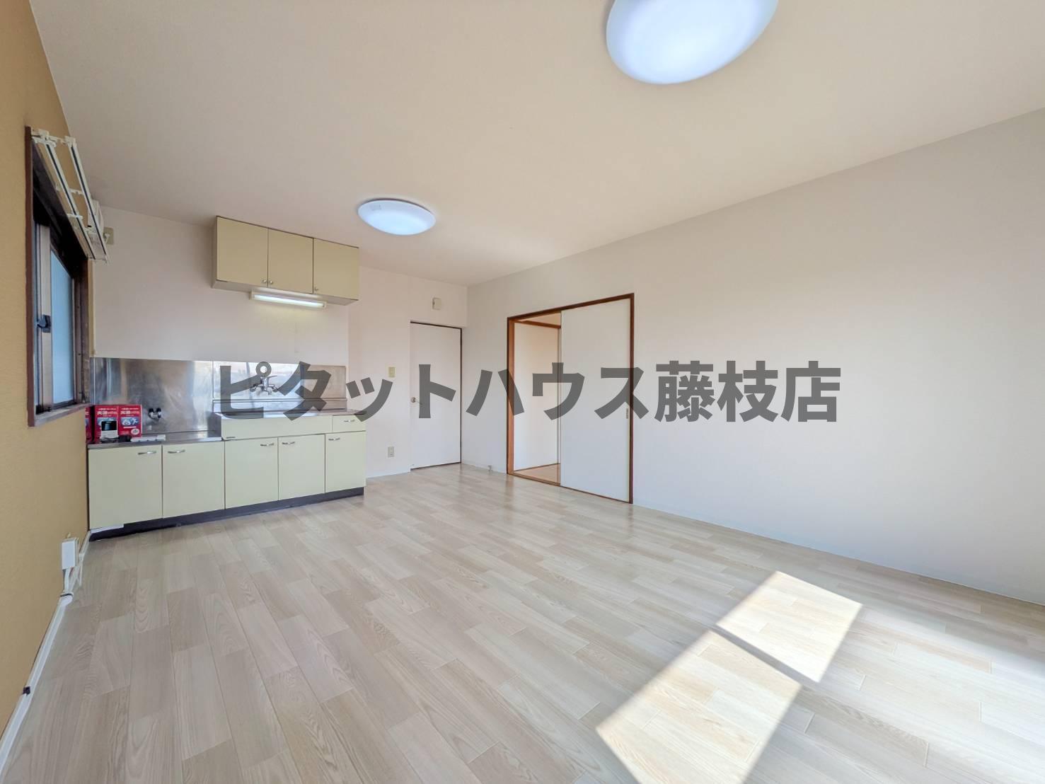 拡大写真:藤枝市高柳1丁目 3階305の居間
