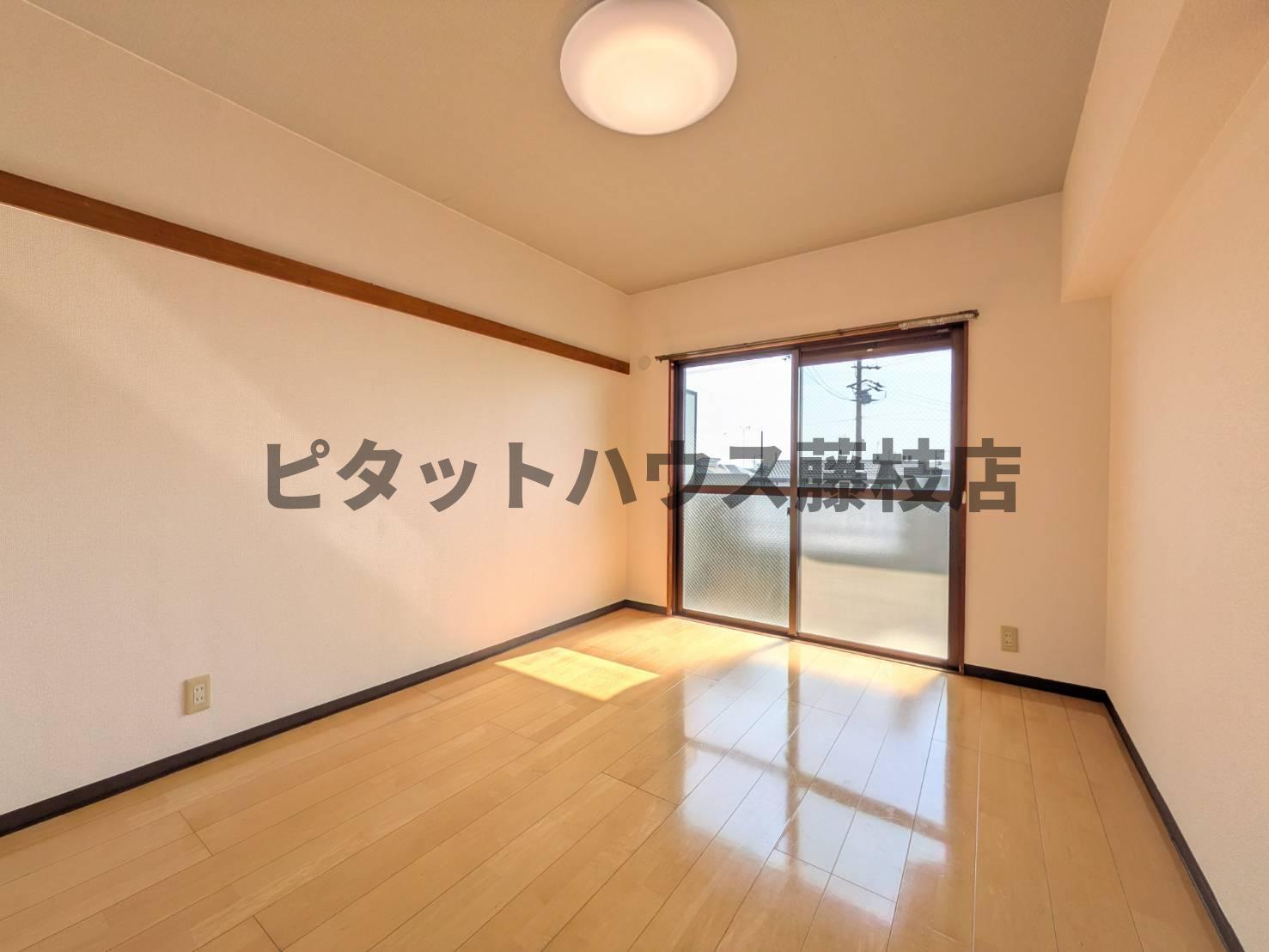 拡大写真:藤枝市高柳1丁目 3階305の洋室