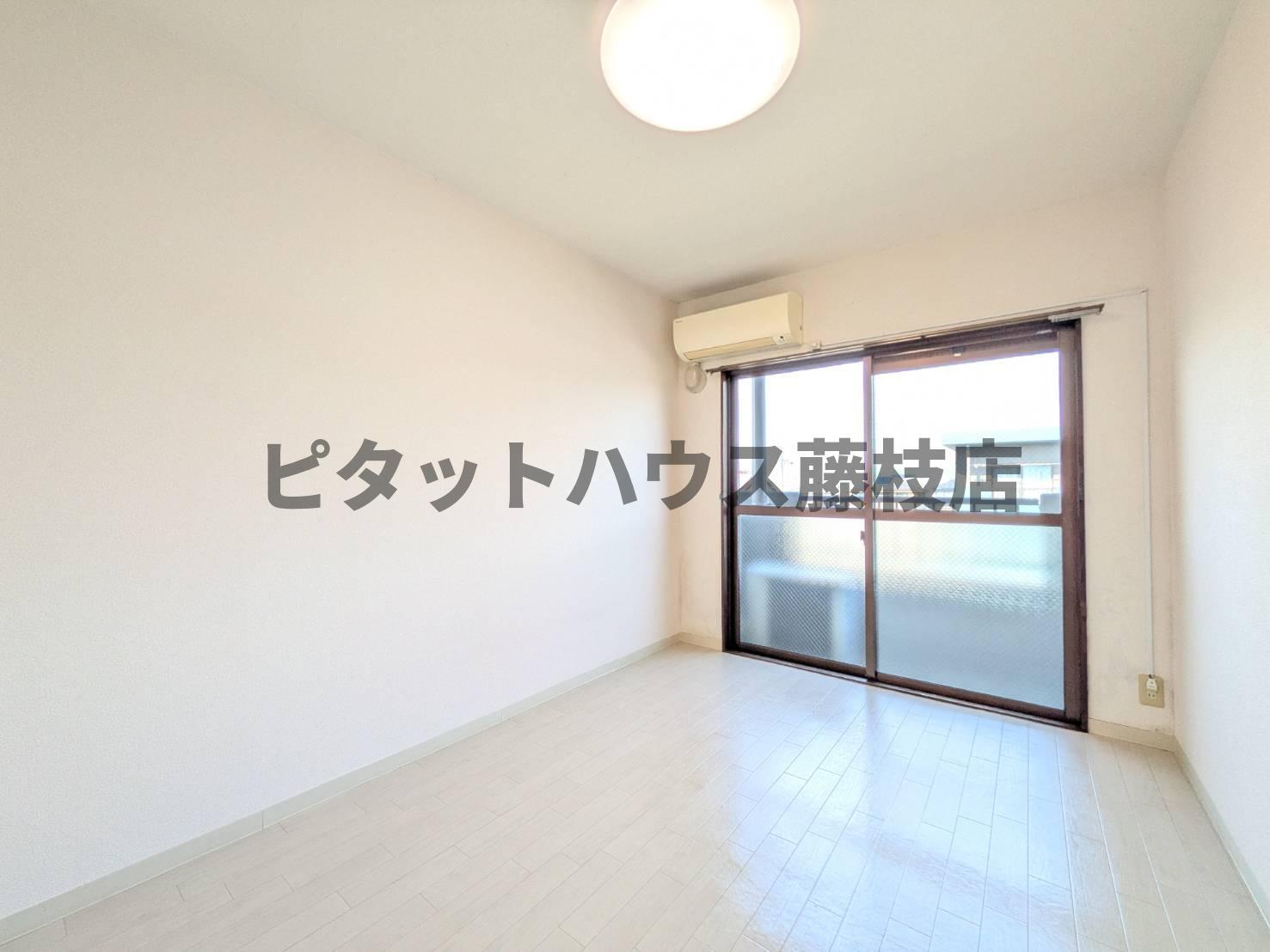 拡大写真:藤枝市高柳1丁目 3階305の洋室