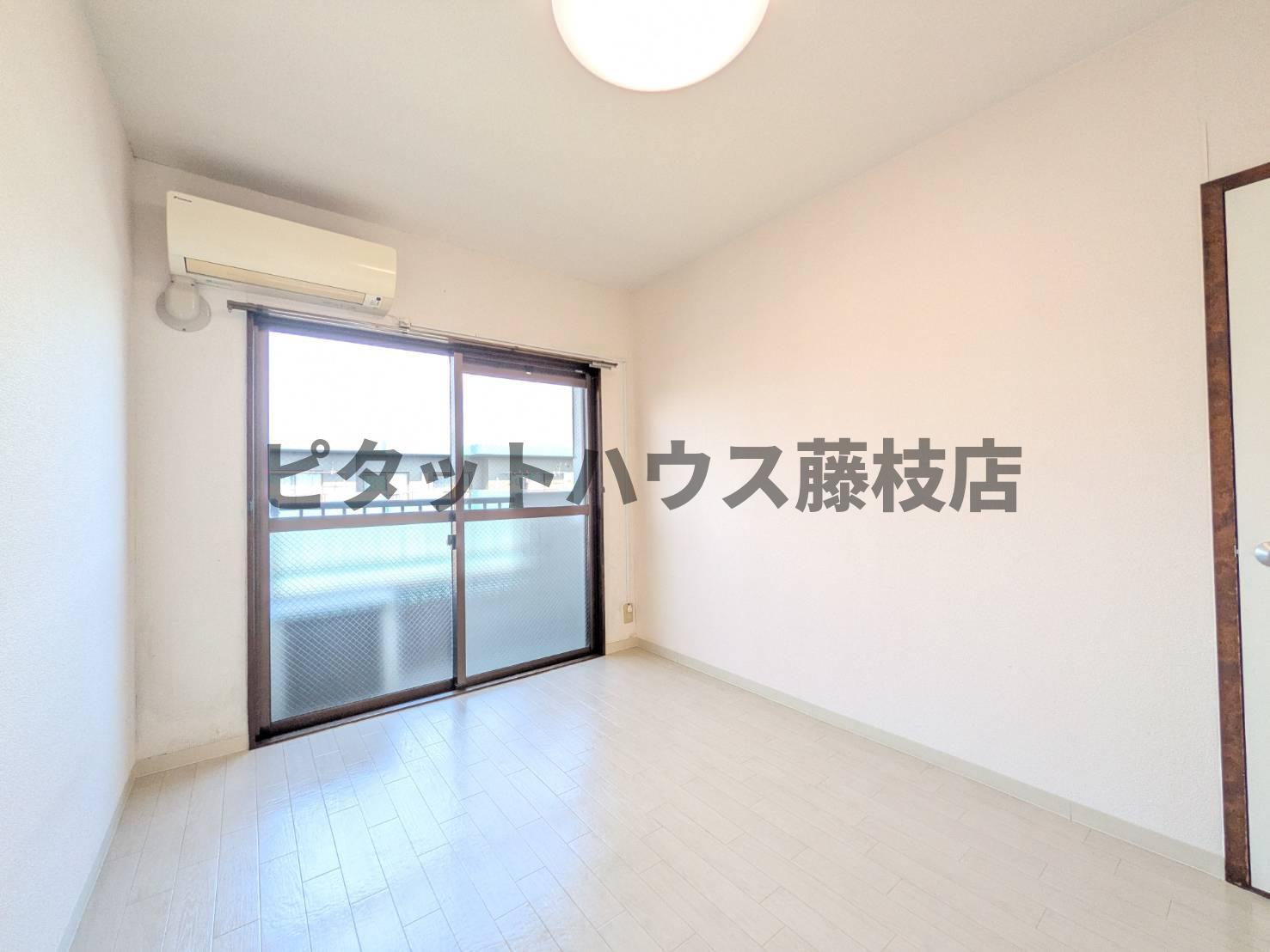 拡大写真:藤枝市高柳1丁目 3階305の洋室