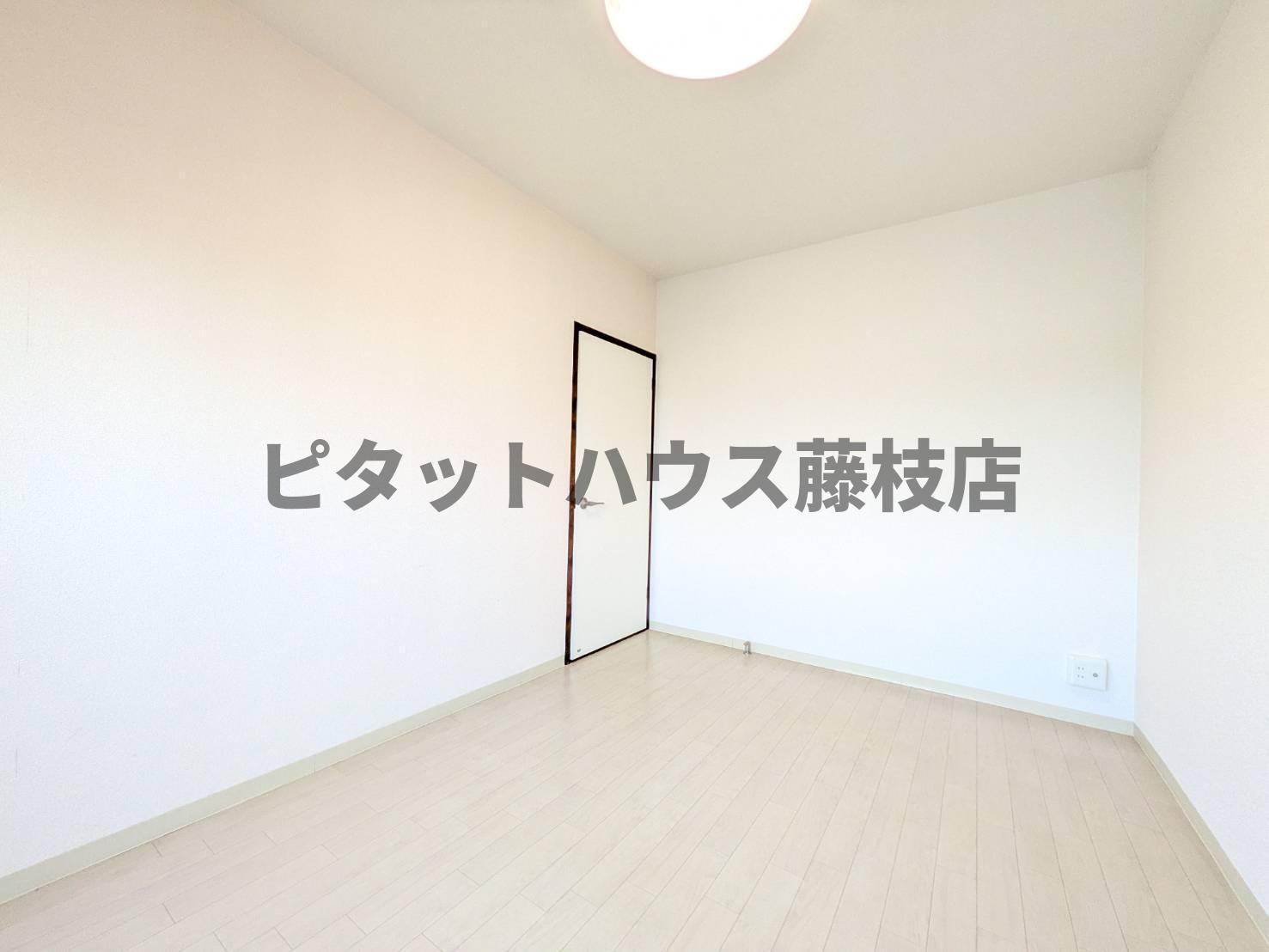 拡大写真:藤枝市高柳1丁目 3階305の洋室