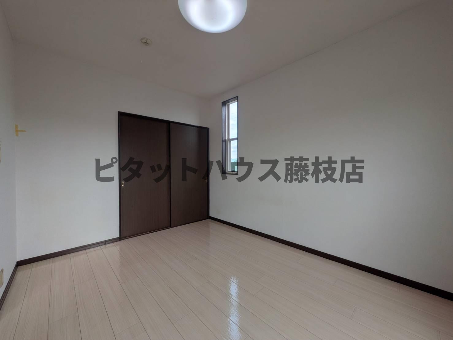 拡大写真:藤枝市小石川町4丁目 2階201の洋室