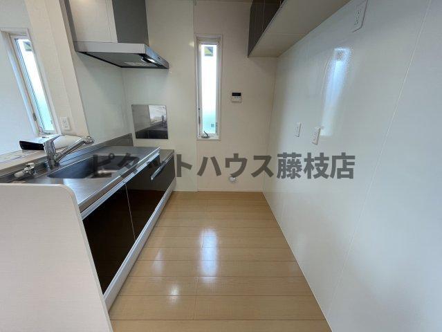 拡大写真:藤枝市高柳3丁目 1階102のキッチン
