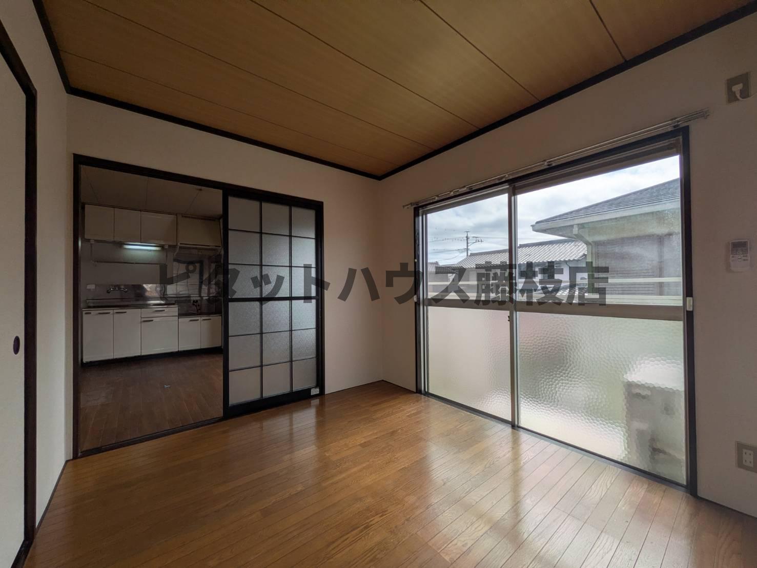 拡大写真:藤枝市田沼4丁目 1階202の居間