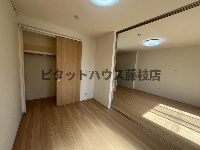 拡大写真:藤枝市小石川町2丁目 1階103の洋室