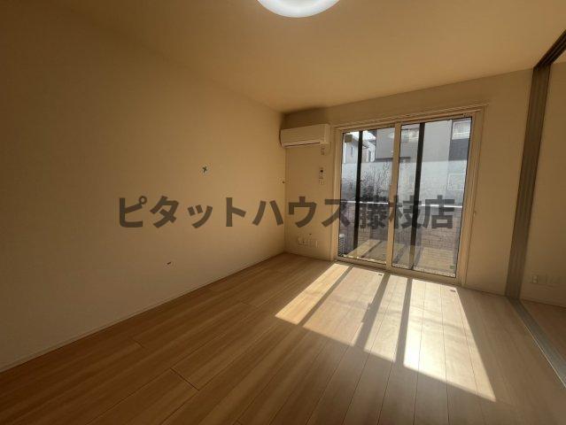拡大写真:藤枝市小石川町2丁目 1階103の居間