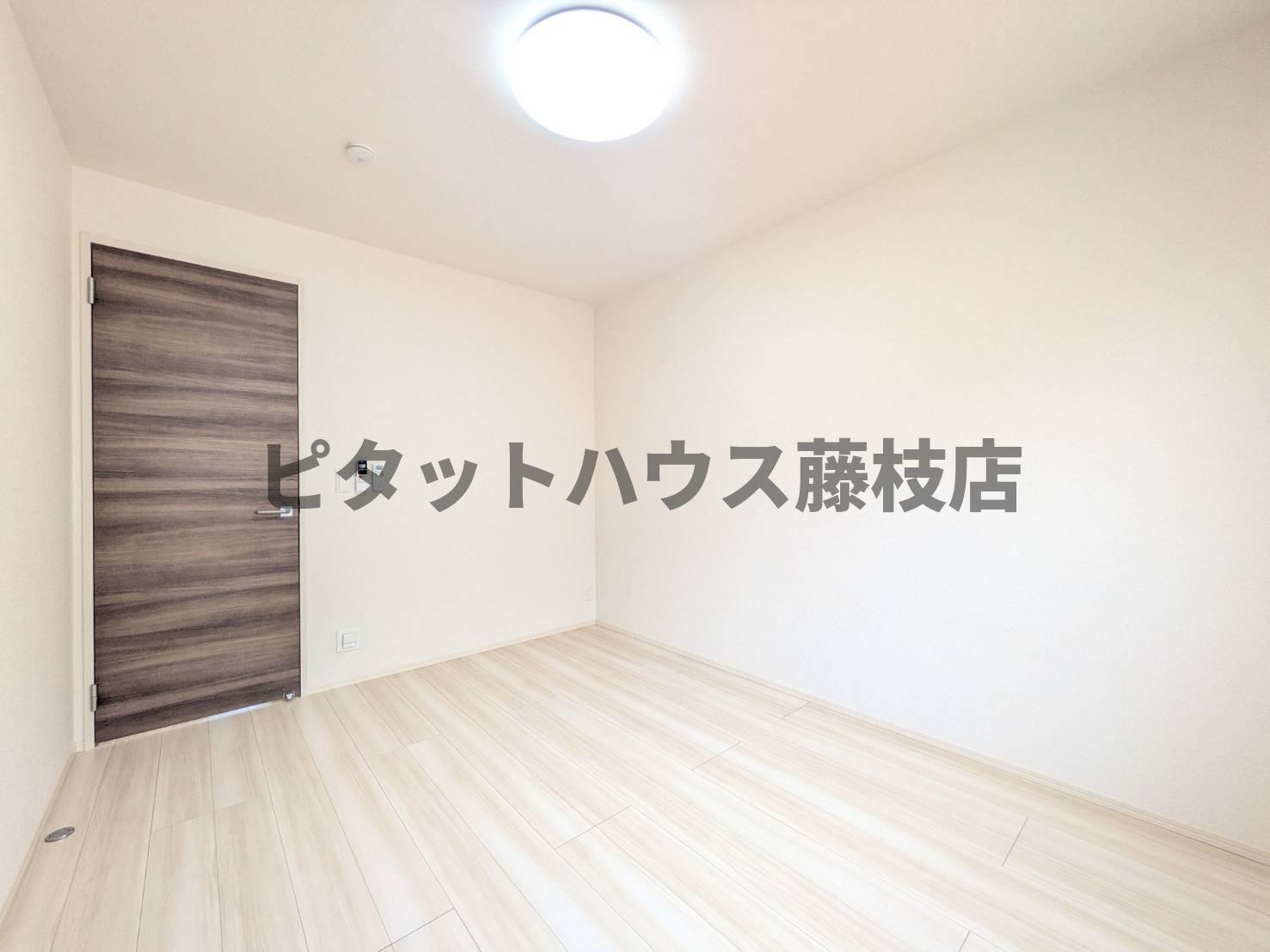 拡大写真:藤枝市南駿河台4丁目 2階202の洋室