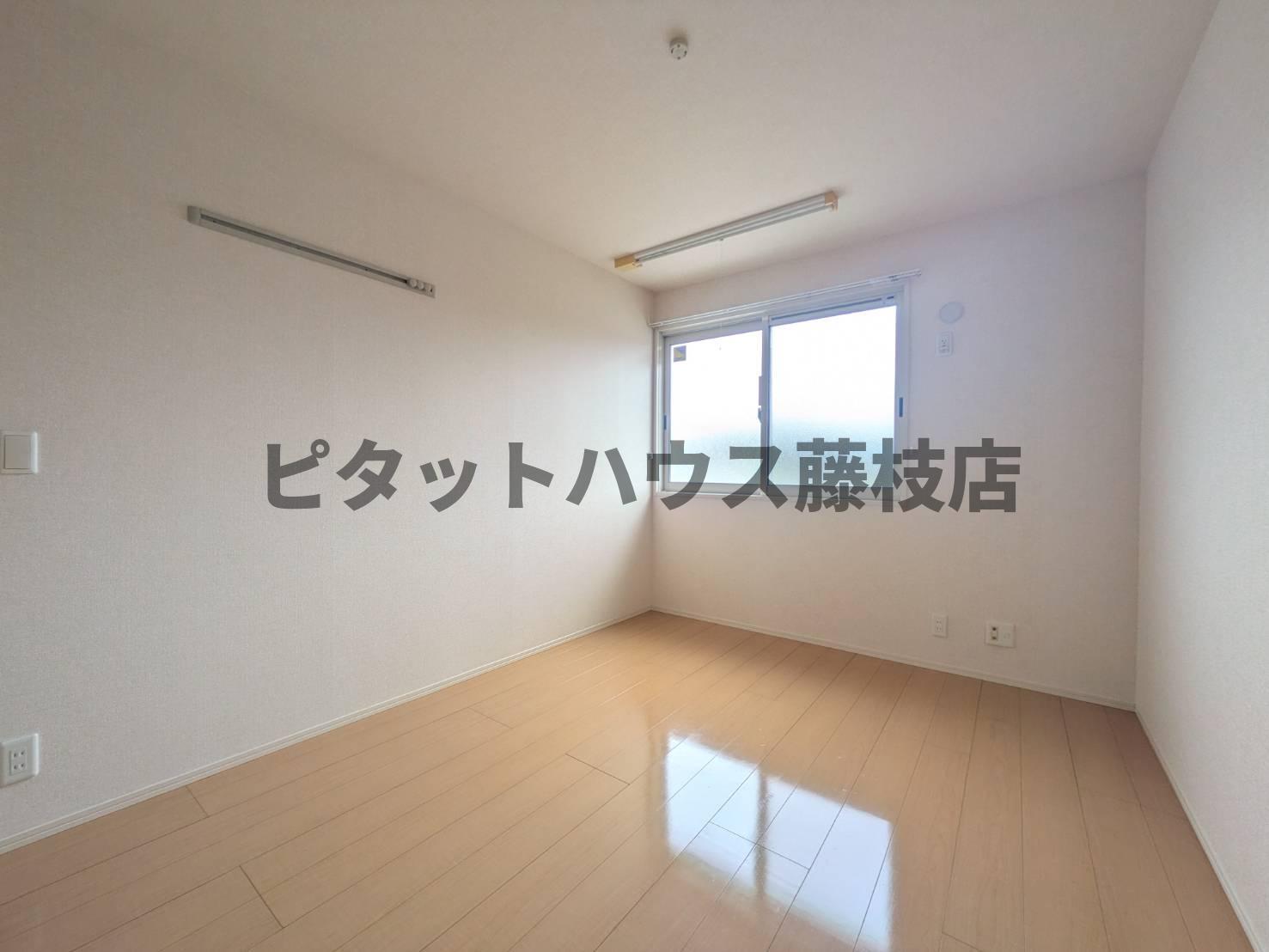 拡大写真:藤枝市五十海4丁目 2階201の洋室