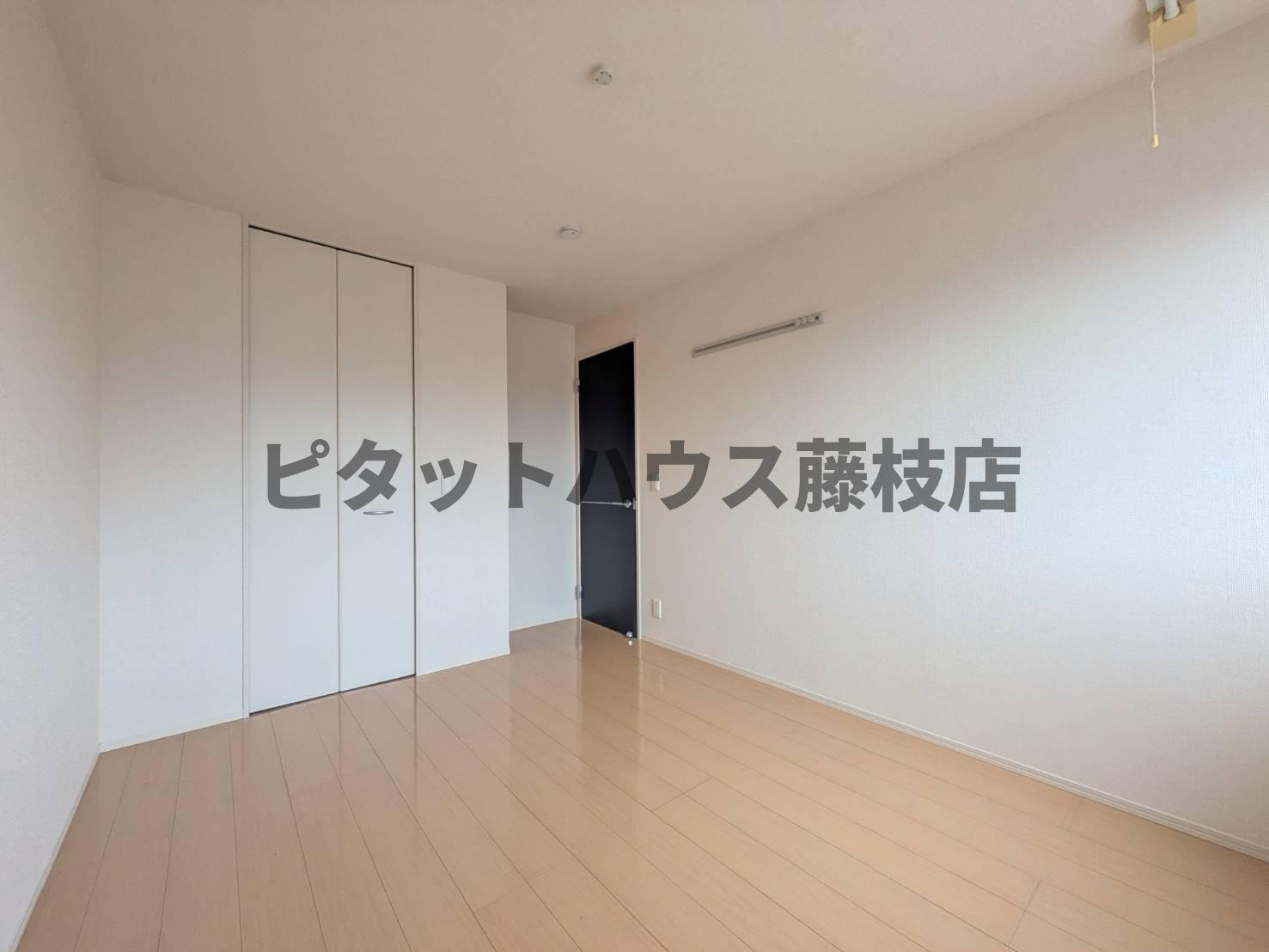 拡大写真:藤枝市五十海4丁目 2階201の洋室