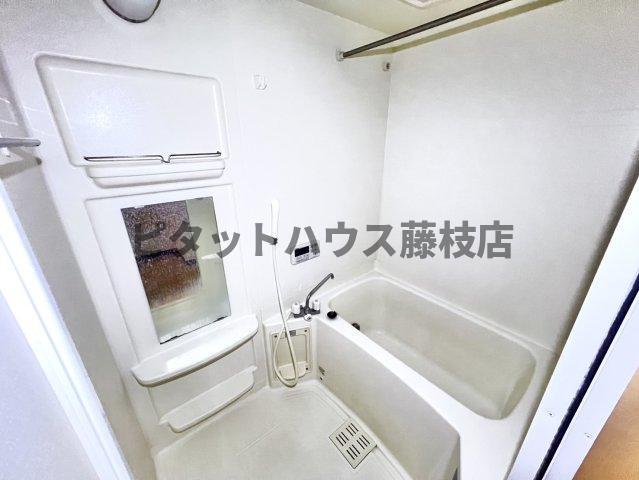 拡大写真:焼津市大栄町2丁目 1階102の洗面所