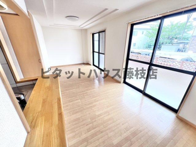 拡大写真:焼津市大栄町2丁目 1階102の洋室