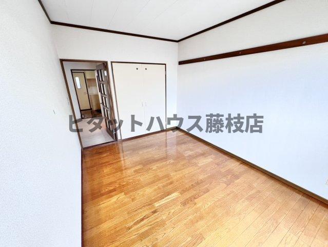 拡大写真:焼津市西小川2丁目 1階102の洋室