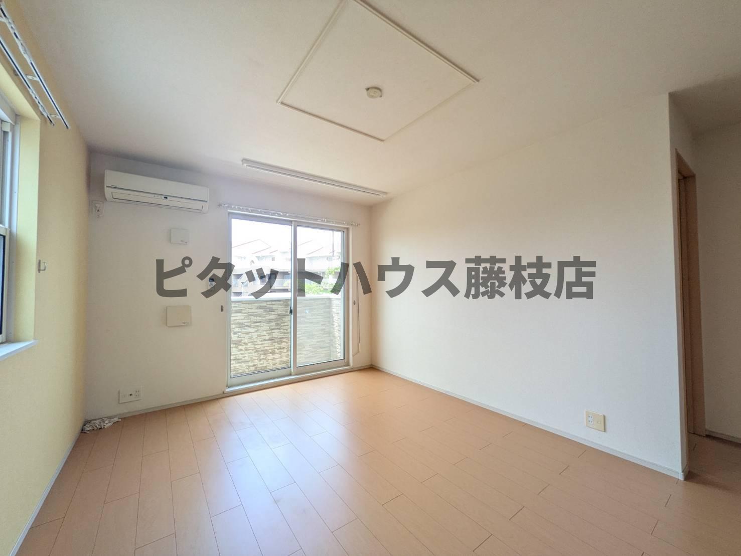 拡大写真:藤枝市東町 1階101の居間