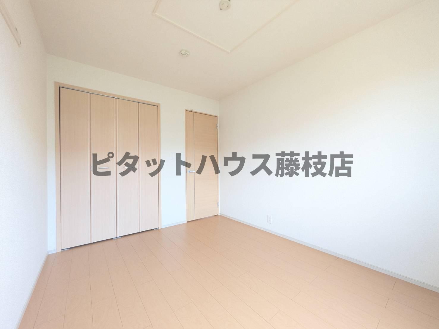 拡大写真:藤枝市東町 1階101の洋室