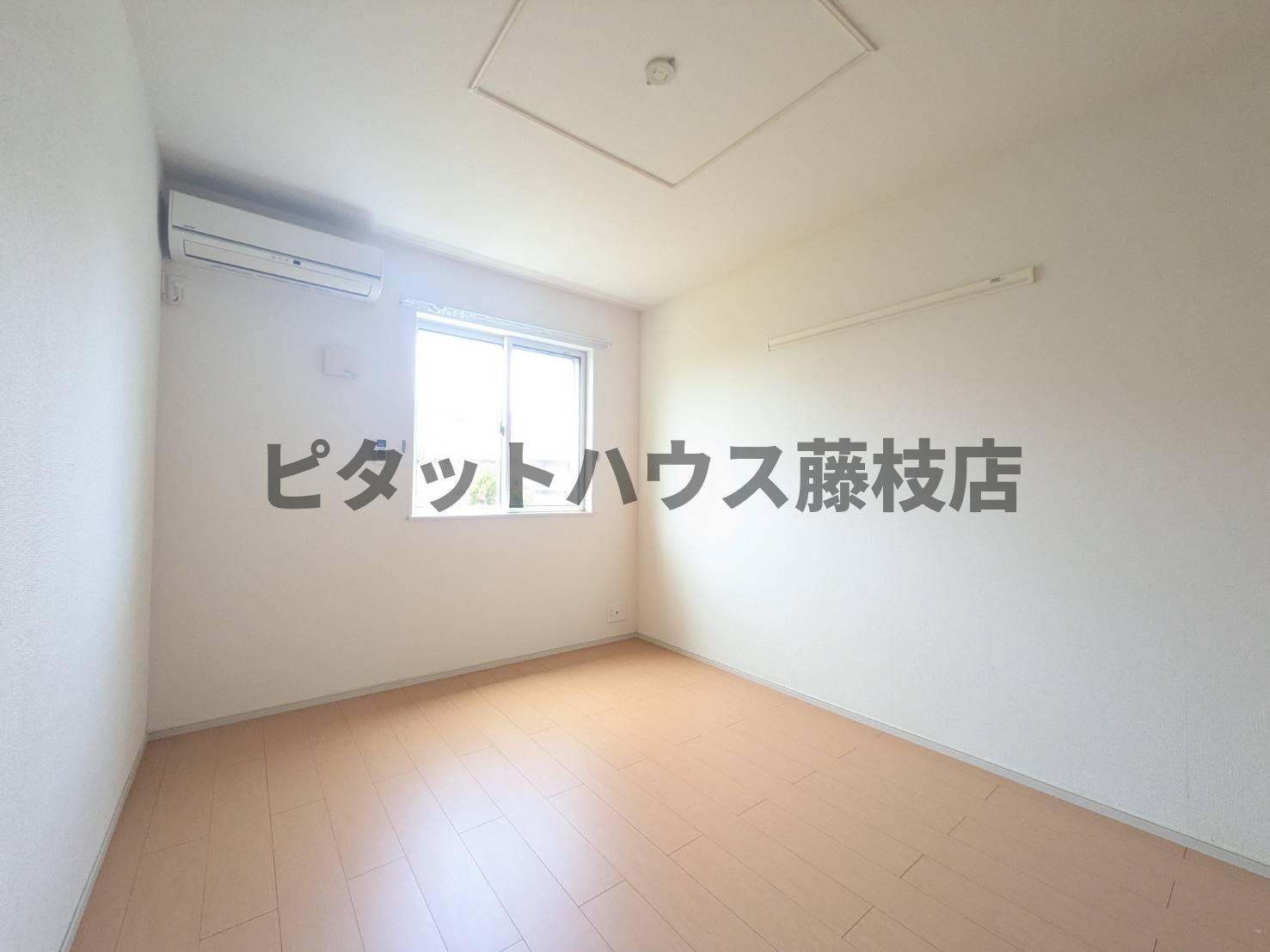 拡大写真:藤枝市東町 1階101の洋室