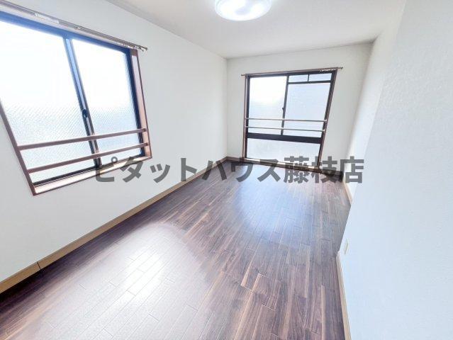 拡大写真:焼津市駅北1丁目 2階201の洋室