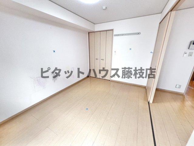 拡大写真:藤枝市高岡2丁目 1階101の洋室