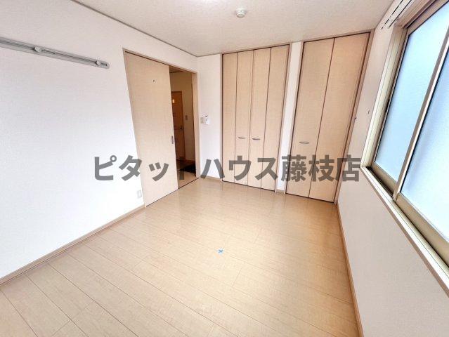 拡大写真:藤枝市高岡2丁目 1階101の洋室