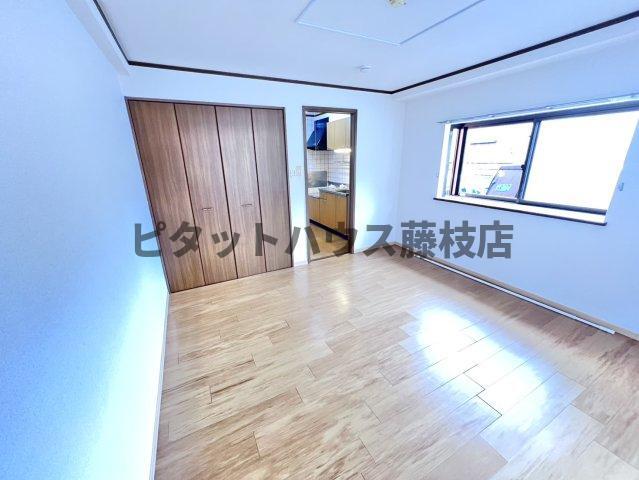 拡大写真:焼津市大村2丁目 1階101の居間