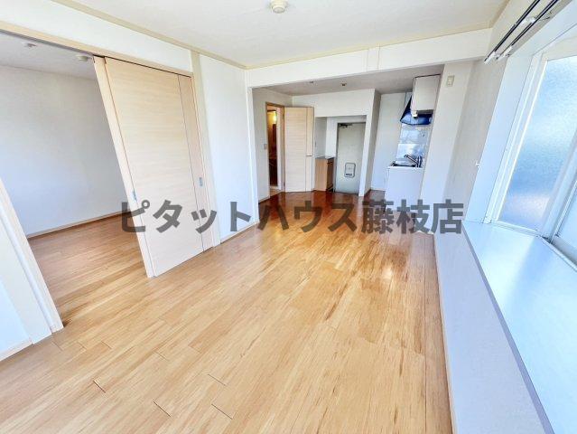 拡大写真:牧之原市細江 1階101の居間
