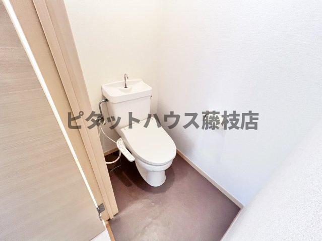 拡大写真:牧之原市細江 1階101のトイレ