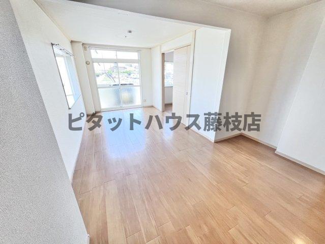 拡大写真:牧之原市細江 1階101の居間