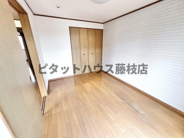 拡大写真:焼津市南小川1丁目 2階202の洋室