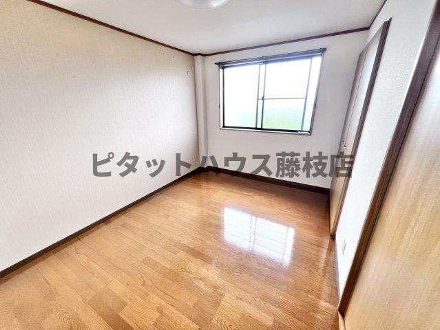拡大写真:焼津市南小川1丁目 2階202の洋室